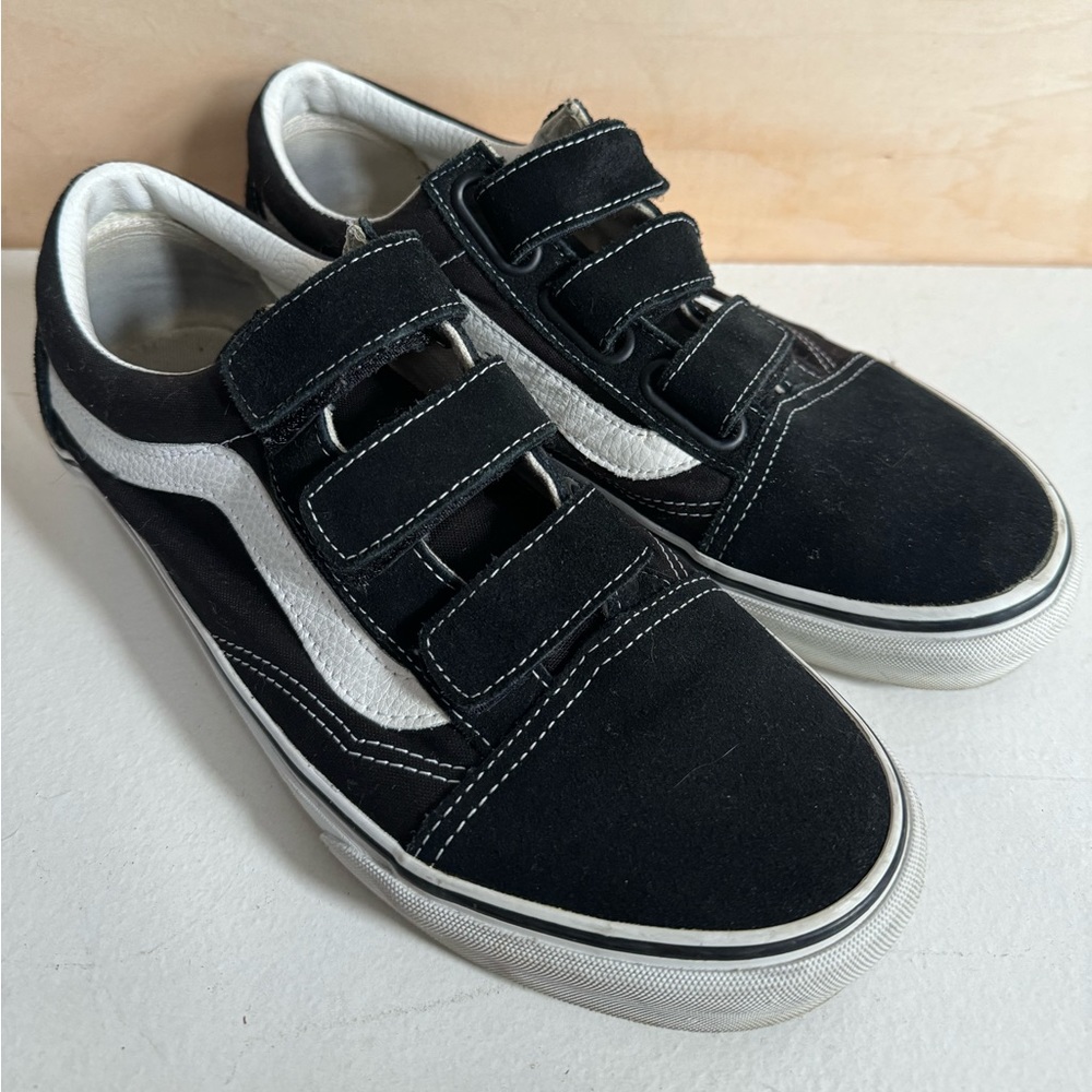 Vans Old Skool Velcro Black and White size 10 VGC $40 obo